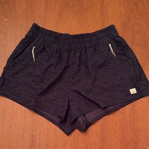 Vuori Women's Shorts size medium with pockets